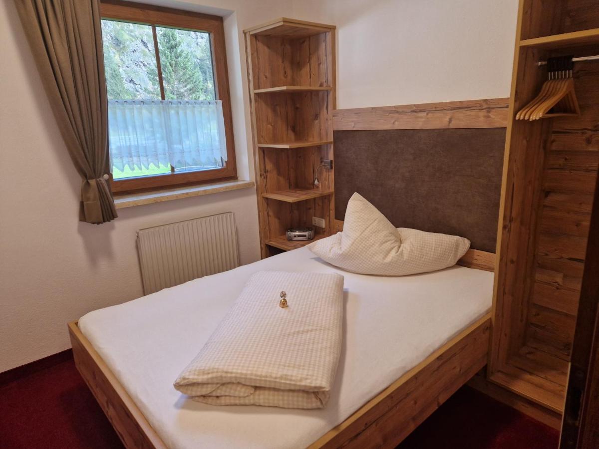 Landhaus Ennemoser Längenfeld Buitenkant foto